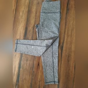 Victoria's Secret VSX Calf Length Leggings